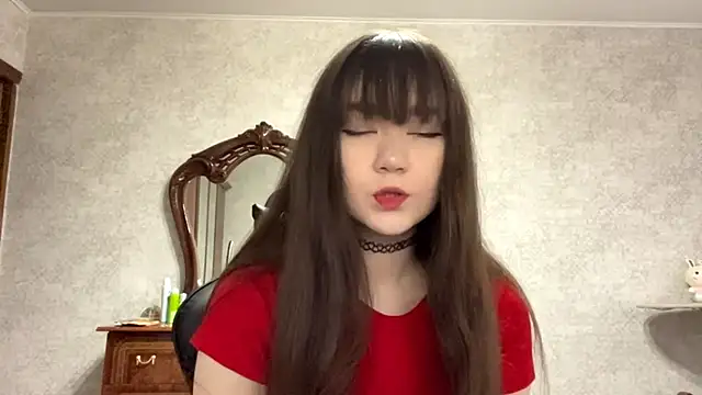 Snapshot of Pikmigirl18 chatting on 13, 10, 2025 Pikmigirl18 online show from 13, 10, 2025