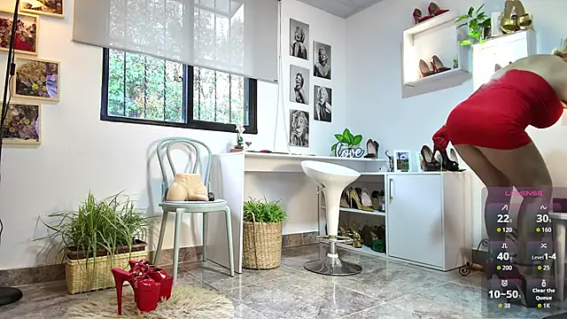 Snapshot of mrs_edha chatting on 30, 9, 2025 mrs edha online show from 30, 9, 2025