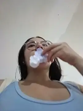 Bella Sumers online show from 18, 5, 2026