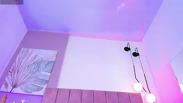 Snapshot of VelvetQueen_ chatting on 3, 11, 2025 VelvetQueen online show from 3, 11, 2025