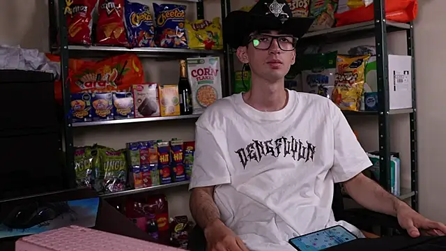 JoyBoy2003j online show from 9, 9, 2025