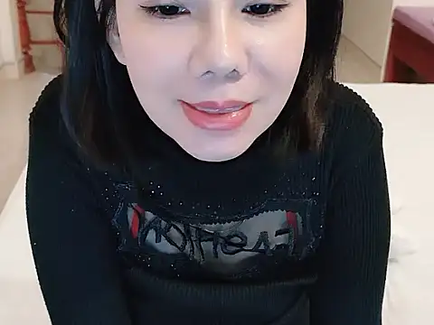 Snapshot of JunCii chatting on 28, 11, 2025 JunCii online show from 28, 11, 2025