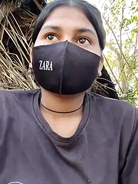 Snapshot of Janvi_Jaitly chatting on 7, 11, 2025 Janvi Jaitly online show from 7, 11, 2025