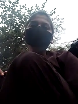 Snapshot of Janvi_Jaitly chatting on 26, 11, 2025 Janvi Jaitly online show from 26, 11, 2025