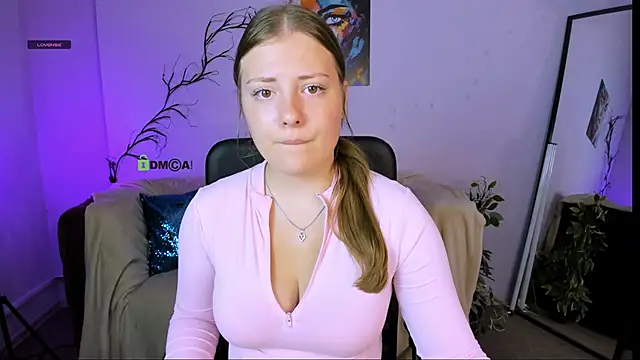 Snapshot of melani_bumm chatting on 17, 10, 2025 melani bumm online show from 17, 10, 2025