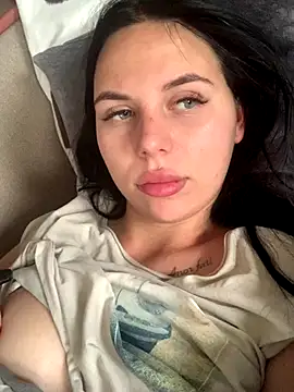 Snapshot of ksenia123 chatting on 6, 10, 2025 ksenia123 online show from 6, 10, 2025