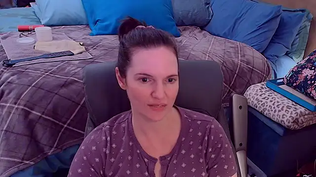 Snapshot of ninajaymes chatting on 17, 10, 2025 ninajaymes online show from 17, 10, 2025