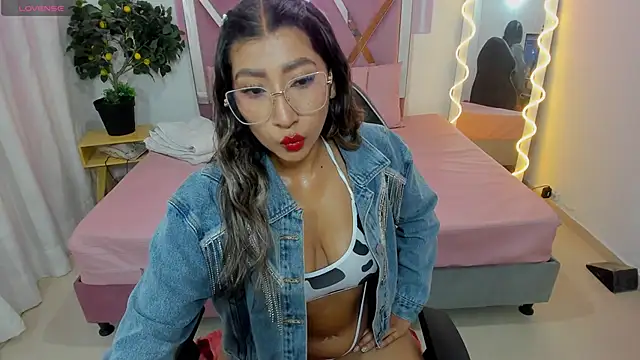 Snapshot of Kenndal_tay chatting on 15, 9, 2025 Kenndal tay online show from 15, 9, 2025