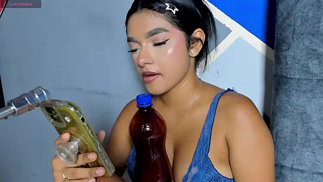 lau-hot online show from 17, 12, 2025