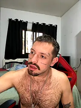 Snapshot of Luccaskonig chatting on 21, 10, 2025 Luccaskonig online show from 21, 10, 2025