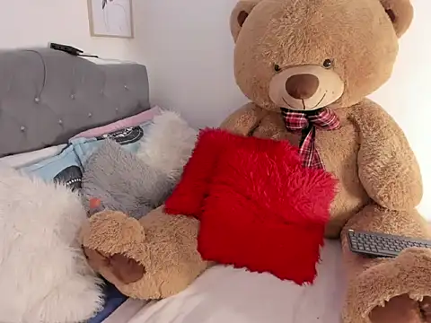 Snapshot of Elyross1_ chatting on 3, 11, 2025 Elyross1 online show from 3, 11, 2025