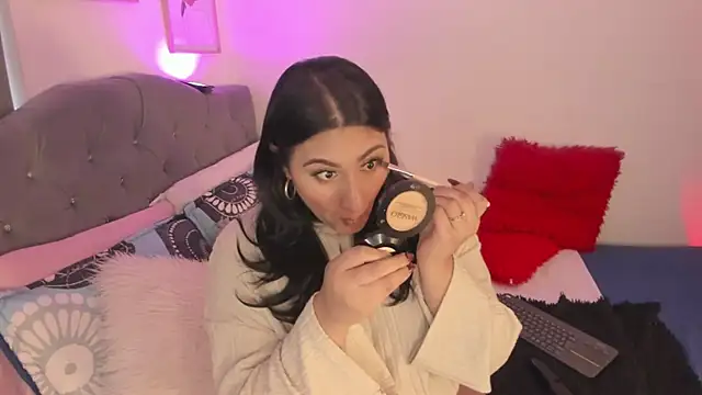 Snapshot of Elyross1_ chatting on 19, 11, 2025 Elyross1 online show from 19, 11, 2025