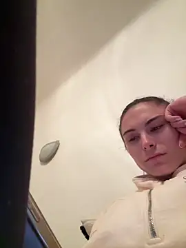 SophiiaStarr online show from 12, 4, 2026