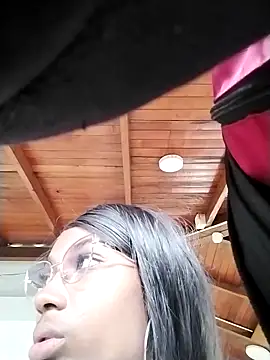 Snapshot of MarianRosse chatting on 30, 11, 2025 MarianRosse online show from 30, 11, 2025