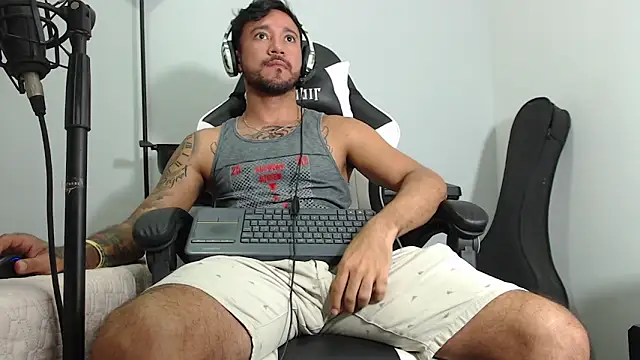 Snapshot of dereck_karter chatting on 16, 12, 2024 dereck karter online show from 16, 12, 2024