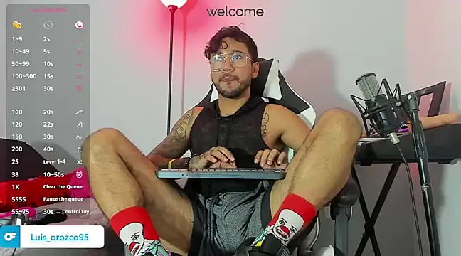 Snapshot of dereck_karter chatting on 4, 1, 2025 dereck karter online show from 4, 1, 2025