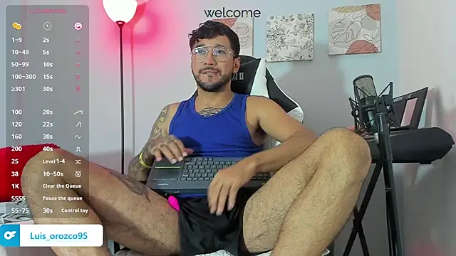 Snapshot of dereck_karter chatting on 5, 1, 2025 dereck karter online show from 5, 1, 2025