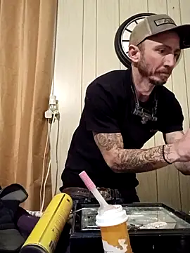 Snapshot of Mrluckstick chatting on 6, 1, 2026 Mrluckstick online show from 6, 1, 2026