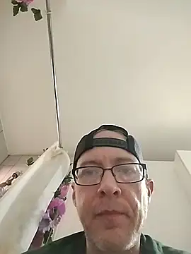 Snapshot of porkypproni chatting on 6, 7, 2026 porkypproni online show from 6, 7, 2026