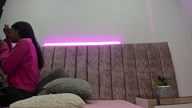 Ambeer fox  online show from 11, 3, 2026