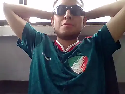 Snapshot of aczinovelez342 chatting on 2, 11, 2025 aczinovelez342 online show from 2, 11, 2025