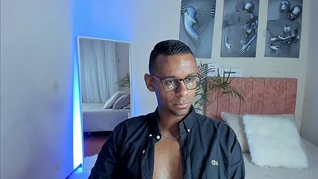 Snapshot of KingEdward_ chatting on 7, 10, 2025 KingEdward online show from 7, 10, 2025