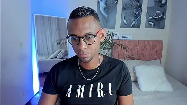 Snapshot of KingEdward_ chatting on 12, 10, 2025 KingEdward online show from 12, 10, 2025