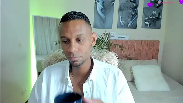 Snapshot of KingEdward_ chatting on 13, 10, 2025 KingEdward online show from 13, 10, 2025
