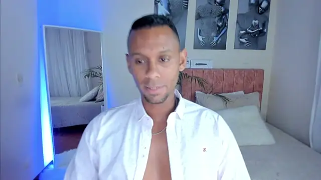 Snapshot of KingEdward_ chatting on 14, 10, 2025 KingEdward online show from 14, 10, 2025