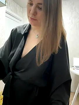 Snapshot of Risky-Flower chatting on 26, 9, 2025 Risky-Flower online show from 26, 9, 2025