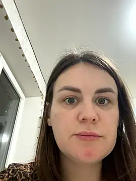 Snapshot of Risky-Flower chatting on 17, 11, 2025 Risky-Flower online show from 17, 11, 2025