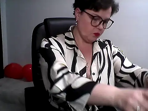 EllaLove2277 online show from 21, 2, 2026