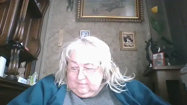 Lala-Love56 online show from 6, 11, 2025