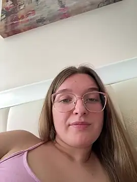 Bellatrisssaa online show from 13, 3, 2026