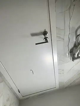 Snapshot of dgzzzkskks chatting on 29, 9, 2025 dgzzzkskks online show from 29, 9, 2025