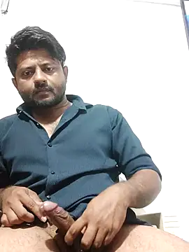 Snapshot of urhotboymeet chatting on 18, 12, 2025 urhotboymeet online show from 18, 12, 2025