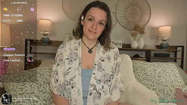 Snapshot of BigBoobsMcGee chatting on 9, 4, 2026 BigBoobsMcGee online show from 9, 4, 2026