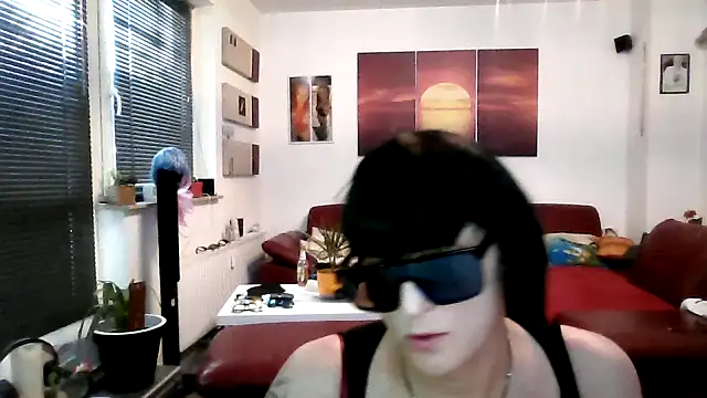 Snapshot of hellgirl1980 chatting on 23, 9, 2025 hellgirl1980 online show from 23, 9, 2025