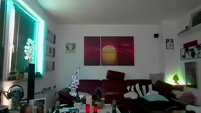 Snapshot of hellgirl1980 chatting on 20, 11, 2025 hellgirl1980 online show from 20, 11, 2025