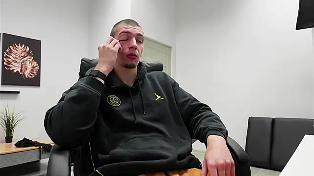 Ryan Dozer online show from 25, 10, 2025