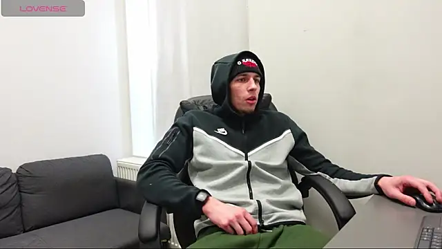 Ryan Dozer online show from 2, 4, 2026