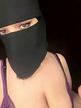 RooVaaN-Xx online show from 9, 1, 2026