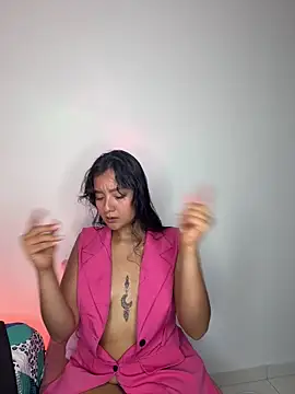 charlottekiss99 online show from 13, 4, 2026