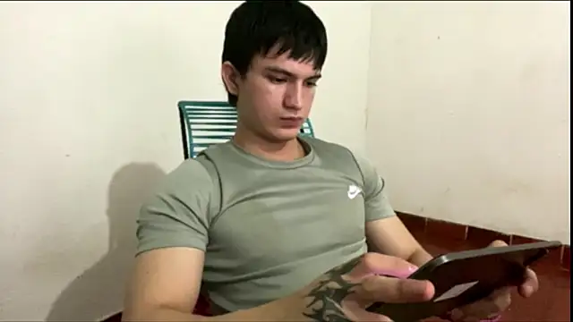 Snapshot of ErickWalton chatting on 30, 9, 2025 ErickWalton online show from 30, 9, 2025