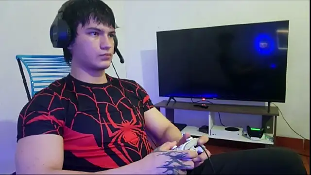 Snapshot of ErickWalton chatting on 2, 11, 2025 ErickWalton online show from 2, 11, 2025