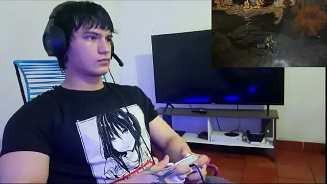 Snapshot of ErickWalton chatting on 3, 11, 2025 ErickWalton online show from 3, 11, 2025