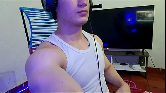 Snapshot of ErickWalton chatting on 7, 11, 2025 ErickWalton online show from 7, 11, 2025