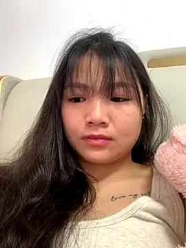 Emlyly-18 online show from 30, 11, 2025