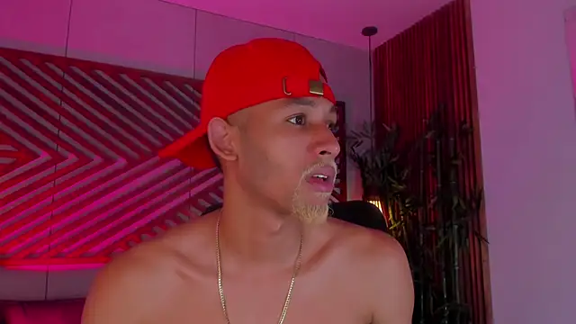 Snapshot of B_Wild chatting on 15, 9, 2025 B Wild online show from 15, 9, 2025