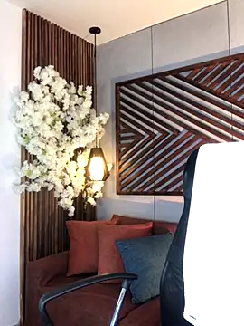 Snapshot of B_Wild chatting on 6, 10, 2025 B Wild online show from 6, 10, 2025